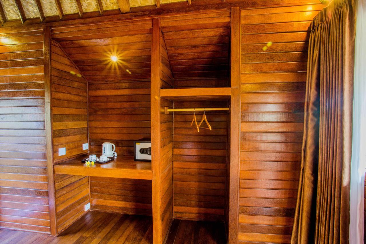 Готель Samanta Huts Нуса-Лембонган Екстер'єр фото